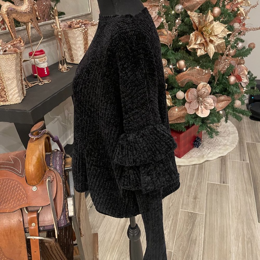 Mossimo Ruffle Sleeve Sweater - Picture 5 of 5
